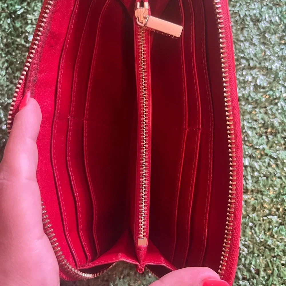 TORY BURCH red leather wallet 🫶🏼🌹 - Picture 11 of 14